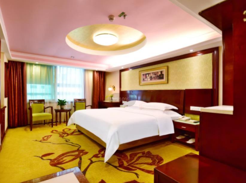 Vienna Hotel Shenzhen Railway Station Exterior foto