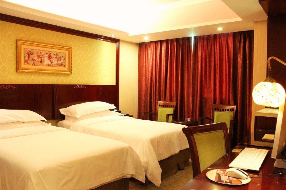 Vienna Hotel Shenzhen Railway Station Exterior foto